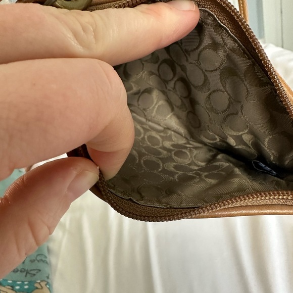 Vintage Mini Coach Wristlet - Picture 3 of 8